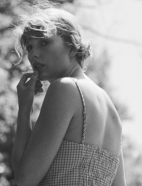 Petrusich-TaylorSwift4e59703ca61be86d.jpg