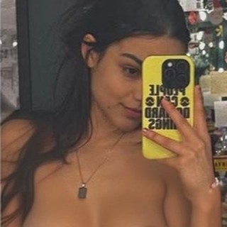 Rachel-Zegler-F015cd38140cc2ebdf17