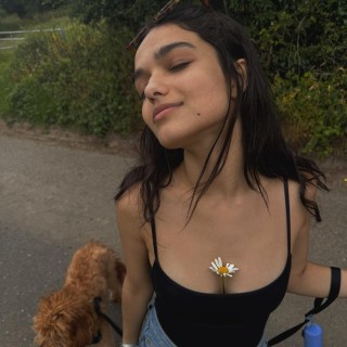 Rachel-Zegler-R0826e4151d6727a1f26