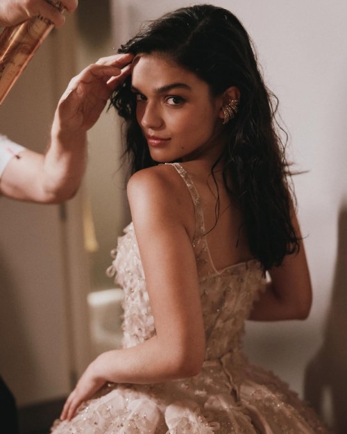 Rachel-Zegler-R147.jpg