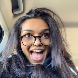 Rachel-Zegler-R150c275ffe422ed19f2