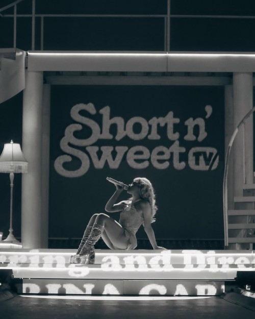 Sabrina Carpenter R017