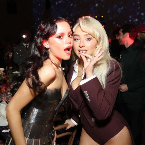 Sabrina Carpenter R070