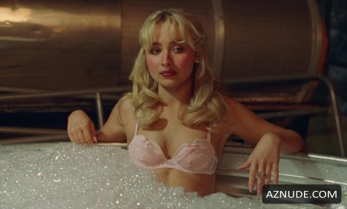 Sabrina Carpenter R092