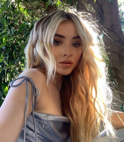 Sabrina Carpenter R097