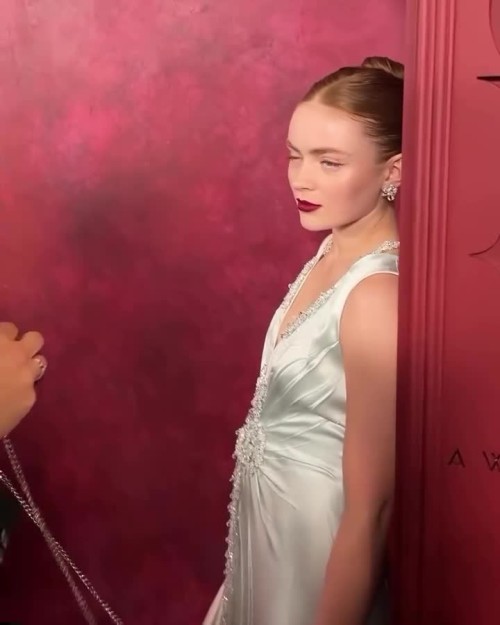 Sadie Sink R041