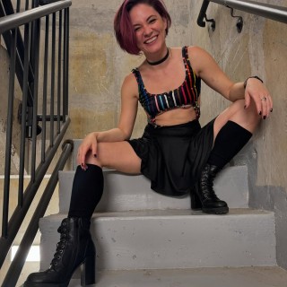 Sandra-Mae-Frank-R003f005644e29835260