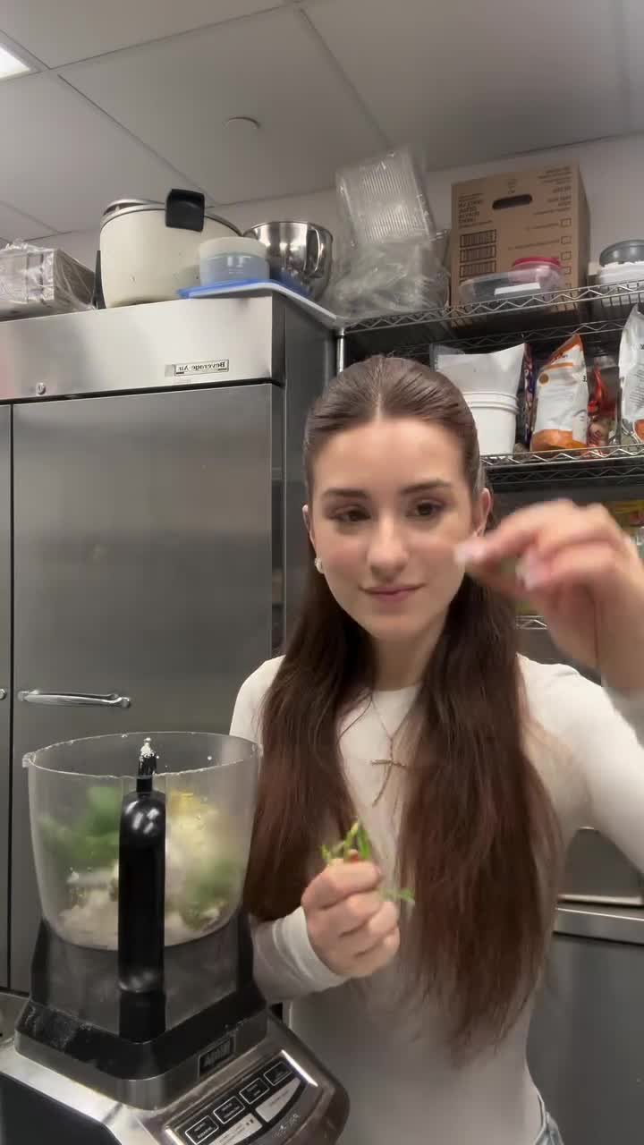 SaveClip.App_AQPHgXtZo5IDi-nPm6n-opuMo4bvxF4dEIqBVZMJCwLzGhw-CXvl1fkg8TAyhq0uB0jb-m9eQekFDx6_ZcWqGvS_PZ_ex32mxdz7shsde33ed6ad1dfd0fd.mp4