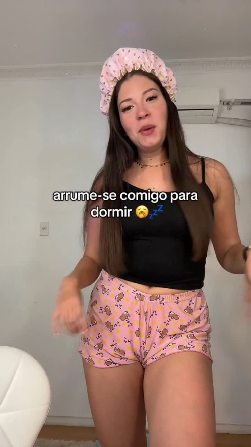 Yasmin Reis (@yayareisz)