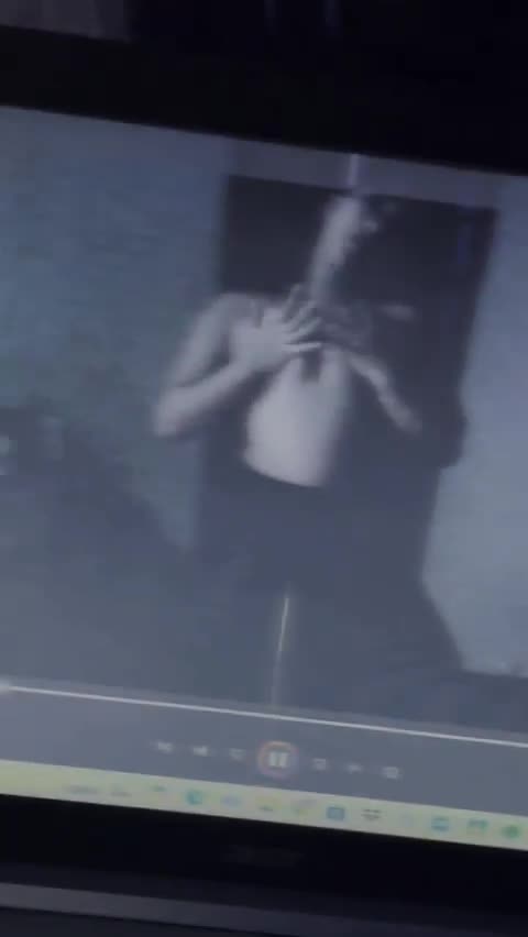 SaveTwitter.Net_oPcEs0SYS-dLeKA-_852p7c61be6eae50ec9e.mp4