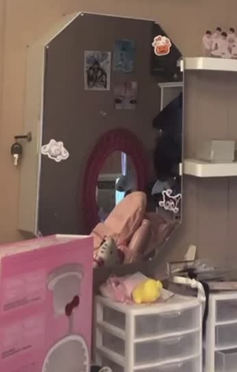 ScreenRecording_02-05-2025-12-27-37_18ccf5e0f4b05d24c.mov