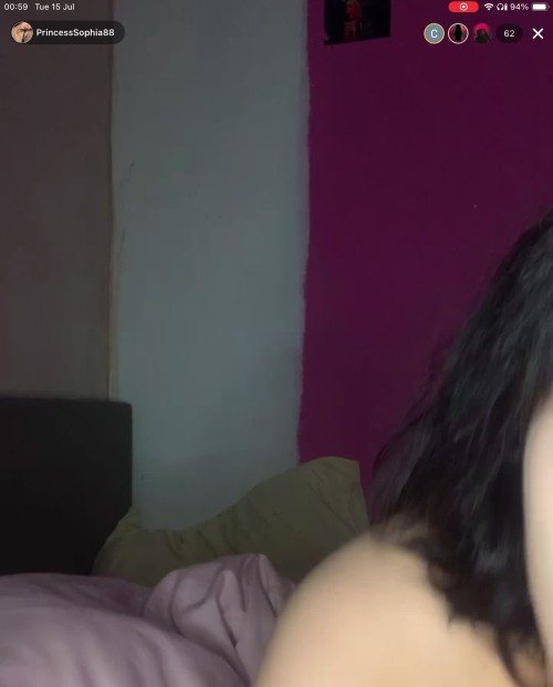 ScreenRecording_07-15-2025-00-58-25_100c68c8885765338.mov