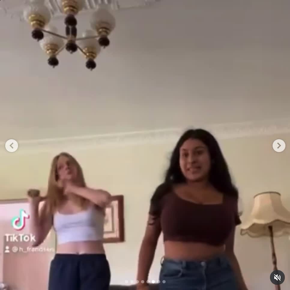 ScreenRecording_10-19-2025-19-56-10_1.mov