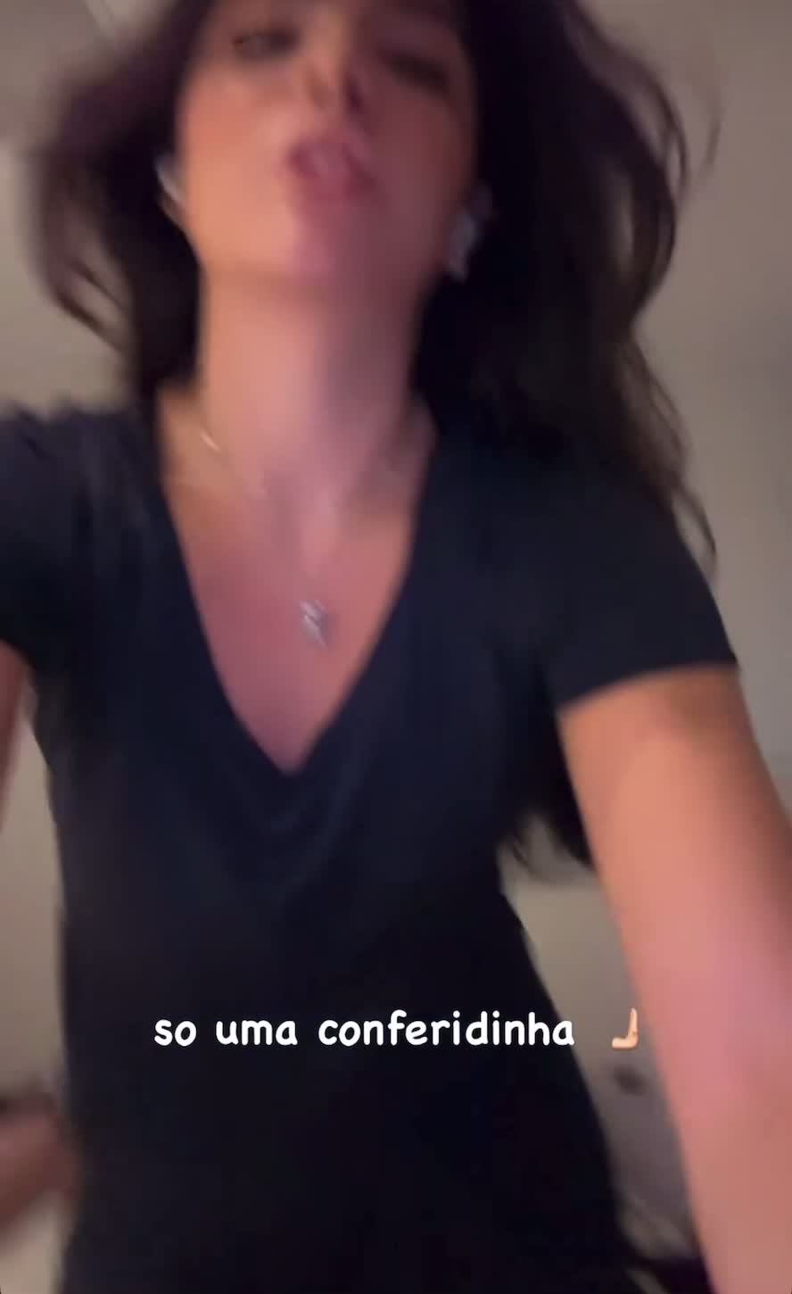 ScreenRecording_10-24-2024-18-18-29_18d2be47495c46539.mov