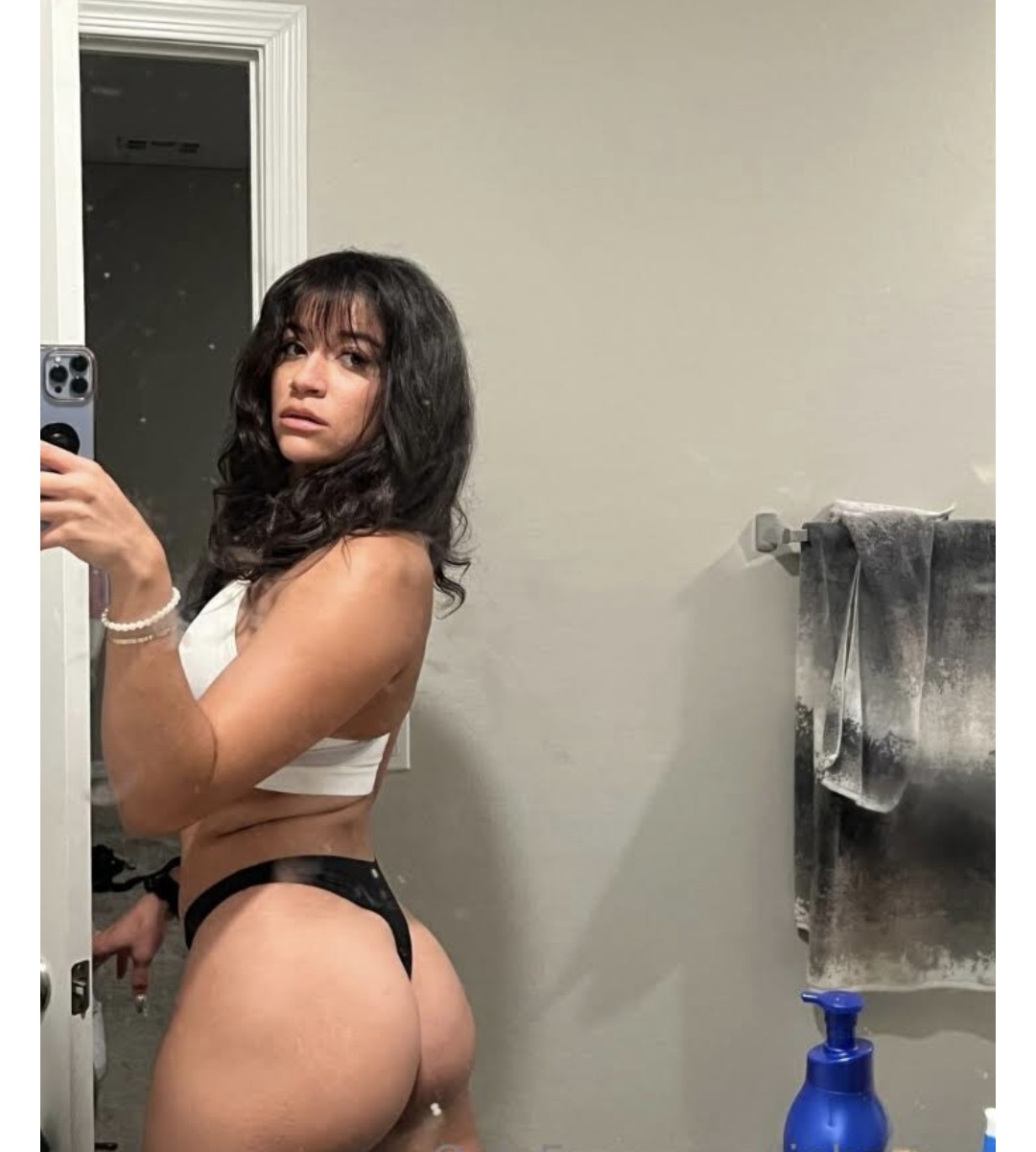 LightskinGoddess