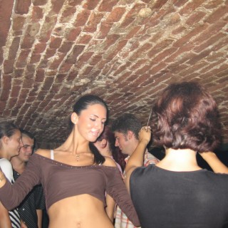 Sexy_Bodies-62f274afffa5f3398