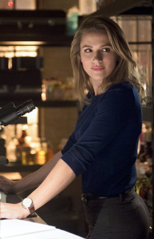 Shantel-VanSanten-R00155023da884fc8854.jpeg