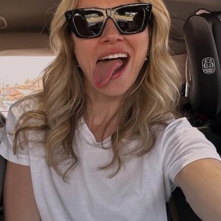 Shantel-VanSanten-R012f4558cacd4779458