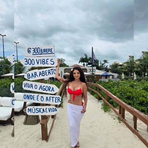 Sin-razones-para-mirar-atras-y-con-mil-motivos-para-seguir-adelante.-..Brasil-praiajurere-Summer25-red-bikini-latina145d622ab783c9f7a.jpeg