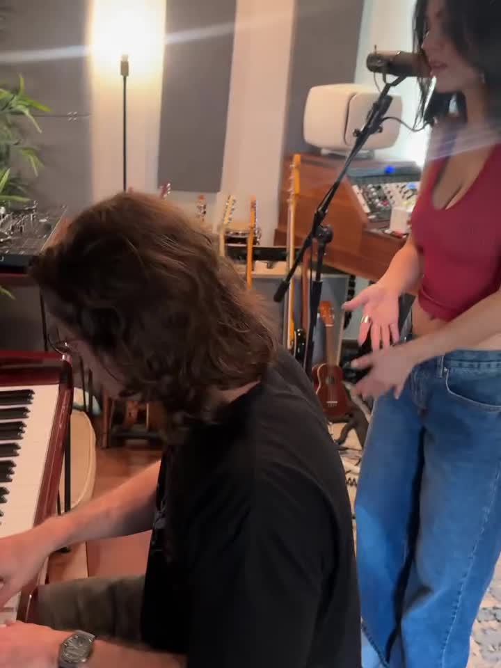 SnapInsta.to_AQMpKpbj3f8Y-LdwESVhTzaiSPcr6Rf5eOJFtXWIbBQyQ0XSCYiN9cx-C6CflTKzlLSPmTpDJ9BkUZvprksKgud-OOQ2vqapQ1MHhd0.mp4