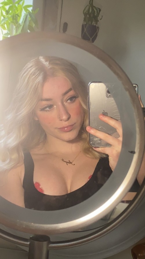 Snapchat-119458504.jpg