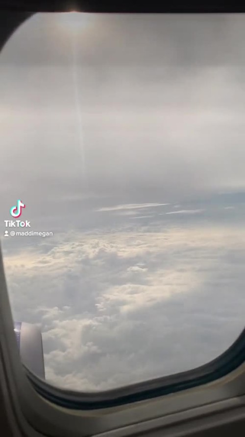 Snaptik 7063205934964952366 maddi megan