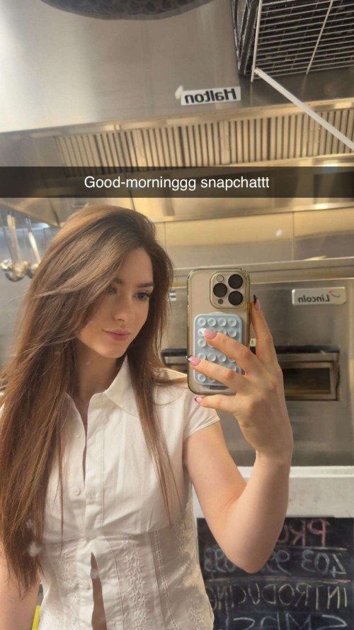 Solyptube View this Snap from Giulia Bruno on Snapchat 2e89ecb45630cc5f0