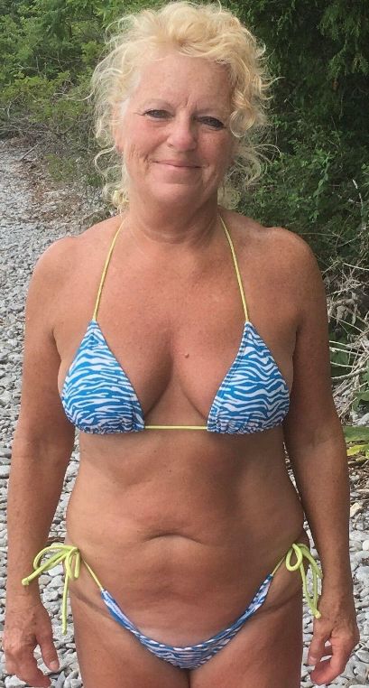 Swimsuit-mom-115.jpg