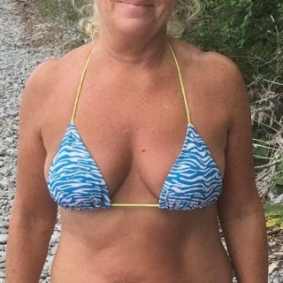 Swimsuit-mom-115