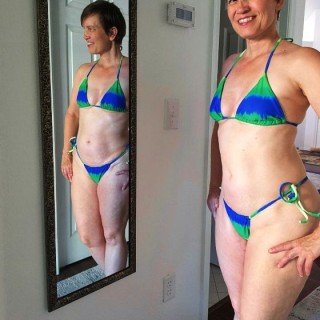 Swimsuit-mom-47