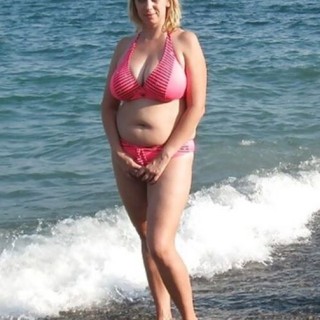 Swimsuit-mom-48