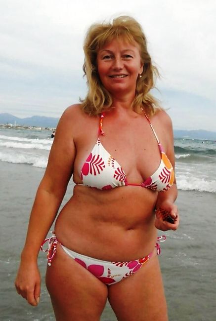 Swimsuit-mom-52.jpg