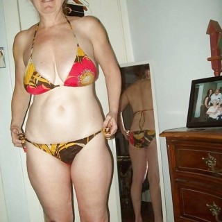 Swimsuit-mom-70