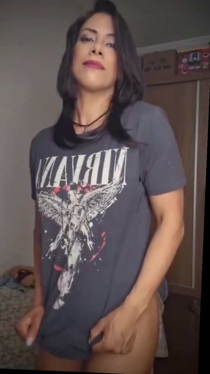 Sylvya-Ram-6c2b2a61a848e85bc.mp4