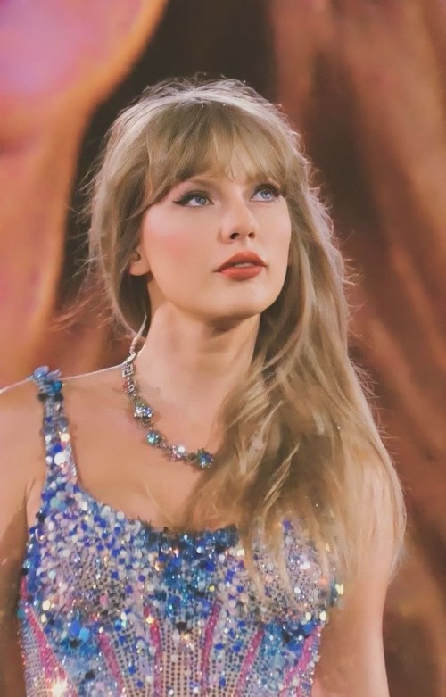 Taylor-Swift-R0011fdeb77a529ae525.jpeg