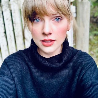 Taylor-Swift-R014976fbb20a5f22191