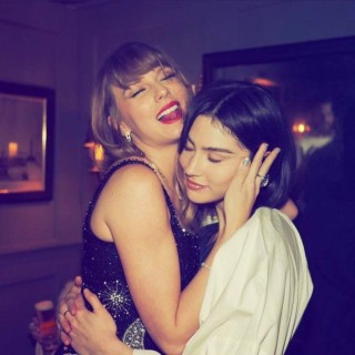 Taylor-Swift-R016e4e5ca1747d62ad4