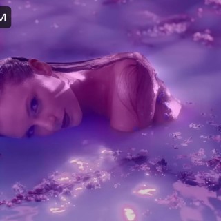 Taylor-Swift-R03011fc6e126966554e