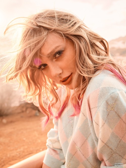 Taylor-Swift-R033fc851acd4d22ca44.jpg