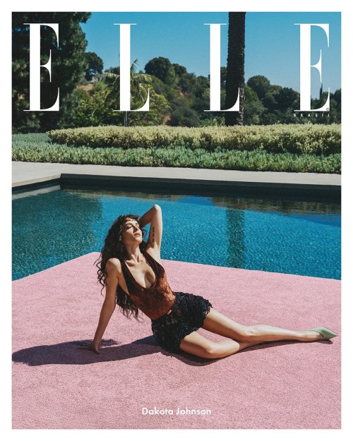 Tem-mais-dakotajohnson-na-ELLEBrasil-Capa-do-Volume21-a-atriz-esteve-em-cartaz-nos-cinemasbeb0b4ff5ed44d53.jpg