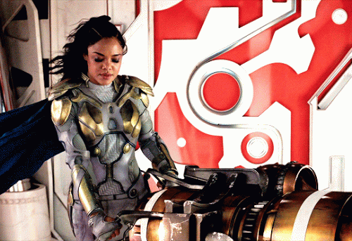 Tessa-Thompson-R010d4e487c036e3d597.gif