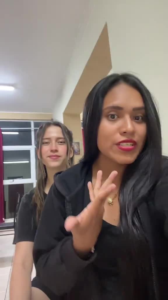 TikTok---Make-Your-Day27a5ad0d533d487e.mp4