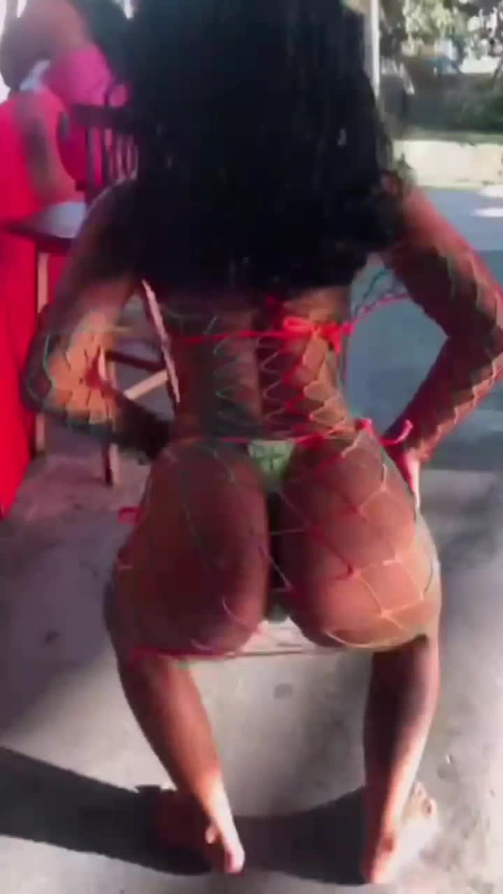 VID_20250413_204552_15083e682dd7c34cd4a.mp4