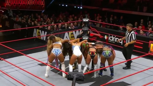 ViDEO-AEW-8-women450fd7ad412d3cf1.mp4