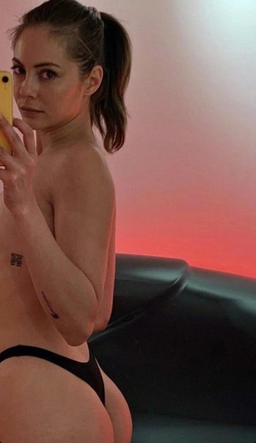 Willa-Holland-R04200a96d6ff5133801.jpg