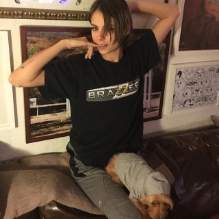 Willa-Holland-R044b0bf91a43a2446f3