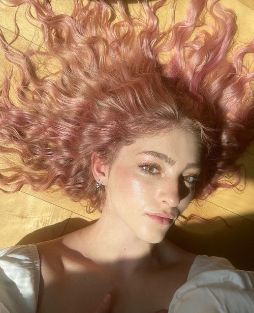 Willow Shields R046