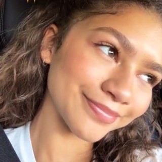 Zendaya-R052fe13e74462b71903