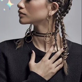 Zendaya-R05606d3a965ba89275a