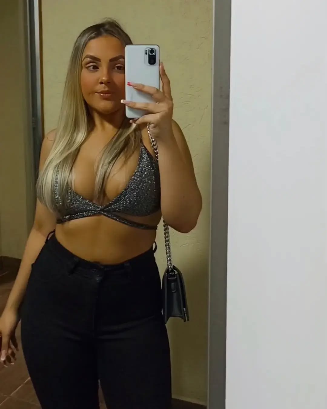 _brendharocha_3049228019798042242's2025-4-27-18.6.679 story.jpeg